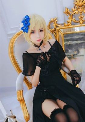 三人弄娇妻高潮3p